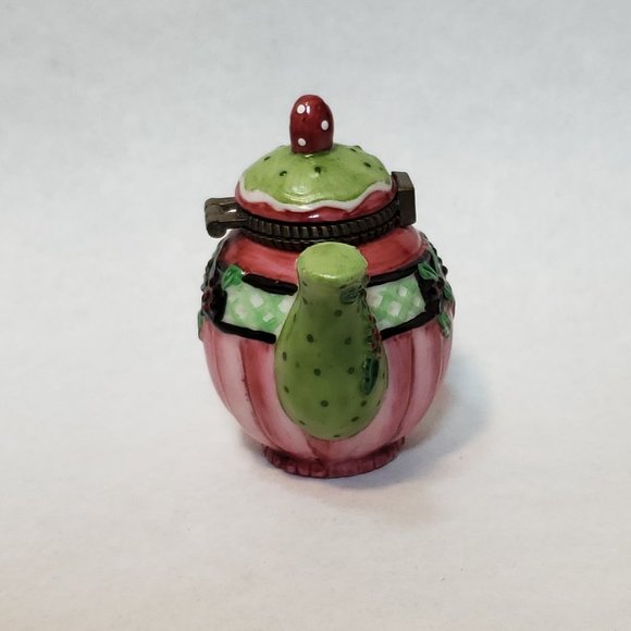 Vintage Cute Miniature Tea Pot Trinket Box. Doll House Accent, Shadowbox Piece - Picture 4 of 7